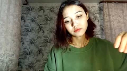 estellekirbo online show from 02.15.26