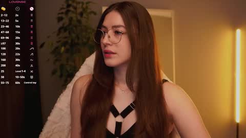 Snapshot of ester_hill chatting on 11.24.25 Ester online show from 11.24.25