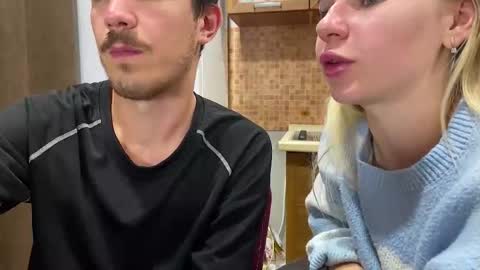 Snapshot of ester_vixen chatting on 09.30.25 Ester online show from 09.30.25