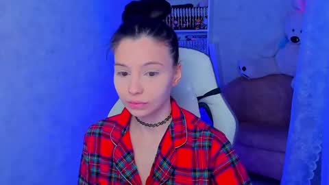 Ester online show from 02.19.25