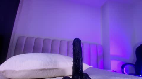 Estrella online show from 11.10.25