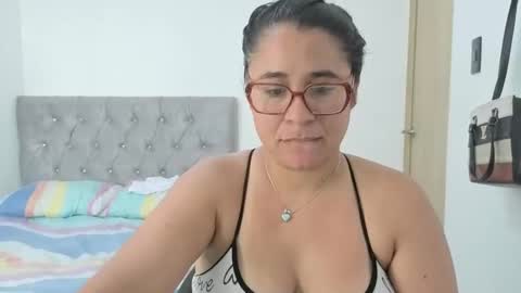 Snapshot of estrellajunior chatting on 05.18.26 estrellajunior online show from 05.18.26