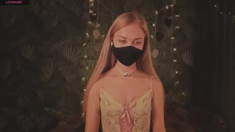 Sophia online show from 03.13.26