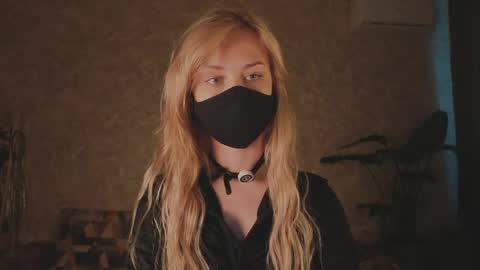 Snapshot of eternalophelia chatting on 05.15.26 Sophia online show from 05.15.26