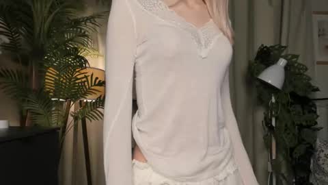 Natalie online show from 12.05.25