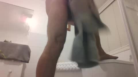 Snapshot of etextratestacle chatting on 12.11.24 ET online show from 12.11.24