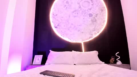 ethaancox online show from 03.02.25