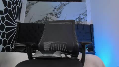 ethaancox online show from 03.03.26