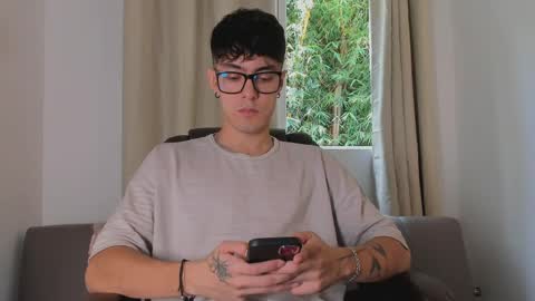 Snapshot of etham_wolf1 chatting on 04.22.26 etham_wolf1 online show from 04.22.26