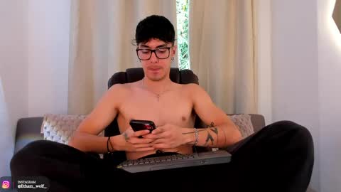 Snapshot of etham_wolf1 chatting on 04.29.26 etham_wolf1 online show from 04.29.26