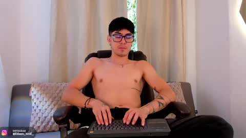Snapshot of etham_wolf1 chatting on 04.29.26 etham_wolf1 online show from 04.29.26