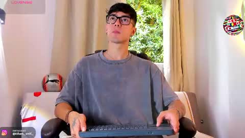 etham_wolf1 online show from 06.17.26