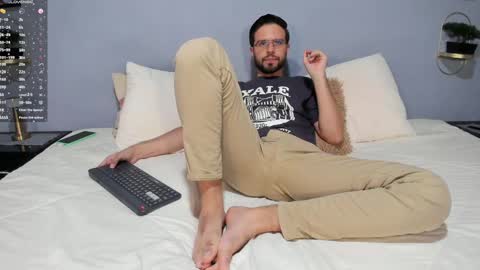 ADAM TAYLOR  ETHAN CAMBAL INDEPENDENT MODELS online show from 01.11.25