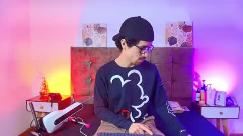 Snapshot of ethan_briggs chatting on 08.01.26 ethan online show from 08.01.26