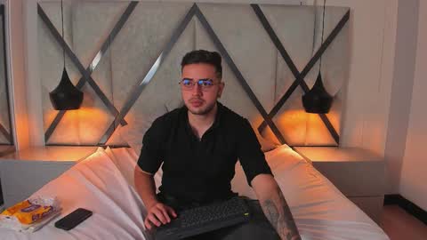 ethan_greys online show from 01.17.26