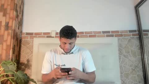 Snapshot of ethan_helmut chatting on 12.21.24 ethan helmut online show from 12.21.24