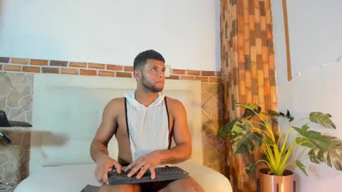 Snapshot of ethan_helmut chatting on 12.30.24 ethan helmut online show from 12.30.24