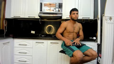 Snapshot of ethan_helmut chatting on 01.06.25 ethan helmut online show from 01.06.25