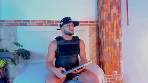 Snapshot of ethan_helmut chatting on 01.10.25 ethan helmut online show from 01.10.25