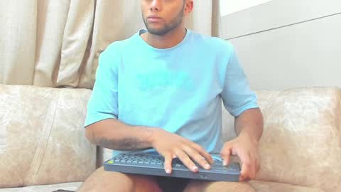 Snapshot of ethan_helmut chatting on 01.22.25 ethan helmut online show from 01.22.25