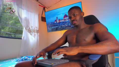 Snapshot of ethan_travis0 chatting on 11.13.25 ethan travis online show from 11.13.25