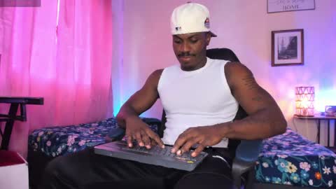 ethan travis online show from 04.29.26