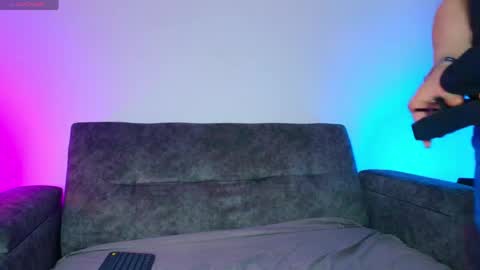 ethanconnor_ online show from 04.05.26