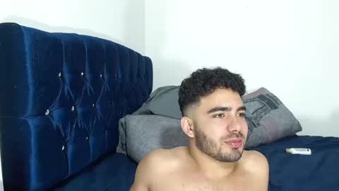 Snapshot of ethanhairy chatting on 02.05.25 Ethan online show from 02.05.25