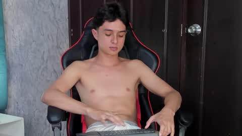 ethanlowell online show from 01.20.25