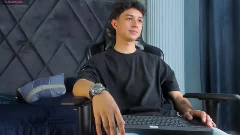 ethanlowell online show from 04.04.26