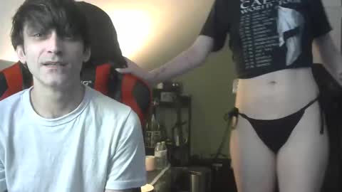 Snapshot of ethanvsvioletxxx chatting on 12.17.25 ethanvsvioletxxx online show from 12.17.25