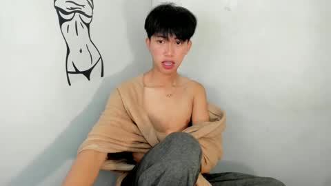 Snapshot of ethereal_ethan chatting on 02.13.25 Ethan online show from 02.13.25