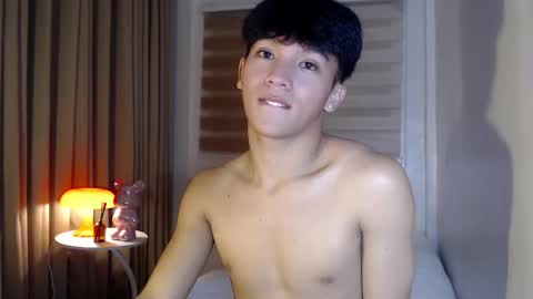 Snapshot of etherealboytoy4hire chatting on 04.30.26 Rey online show from 04.30.26