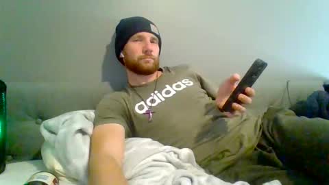 Snapshot of eugar81 chatting on 12.15.25 eugar81 online show from 12.15.25