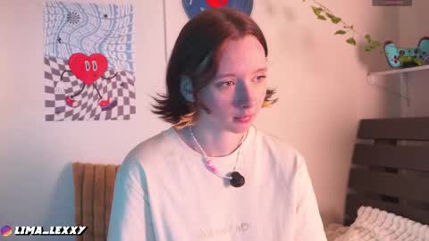 Snapshot of euphoria_girls chatting on 04.24.26 check about me online show from 04.24.26