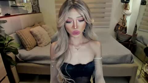 Snapshot of euphoric_goddess chatting on 07.28.26 euphoric_goddess online show from 07.28.26