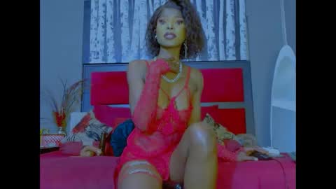 eva4him831 online show from 10.18.25