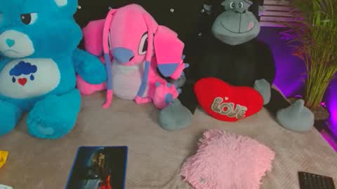 eva_06 online show from 11.15.25