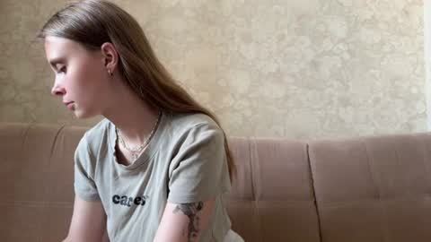 Snapshot of eva_calvin chatting on 06.25.26 Eva Calvin online show from 06.25.26