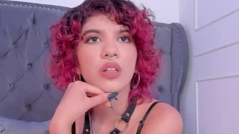 Snapshot of eva_caos chatting on 04.28.26 Eva online show from 04.28.26