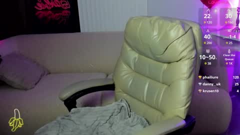 Snapshot of eva_conors_ chatting on 02.26.25 Eva online show from 02.26.25