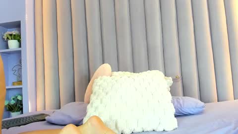 EVA DAEMON  online show from 02.15.25