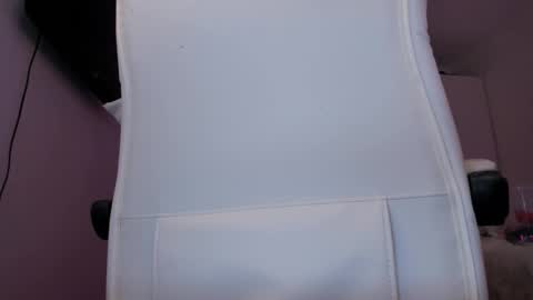 Eva Davis online show from 03.12.25