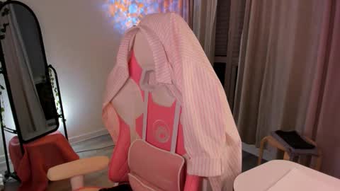 Snapshot of eva_davi chatting on 02.26.26 Eva Davis online show from 02.26.26