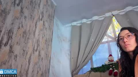 eva delight online show from 12.22.25