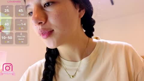 Snapshot of eva_depp_ chatting on 05.15.26 Eva online show from 05.15.26