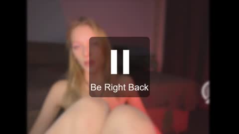 Snapshot of eva_eyre chatting on 12.12.24 Evvie online show from 12.12.24