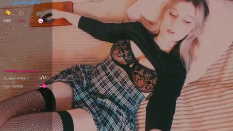 Snapshot of eva_gloss chatting on 01.27.25 Eva online show from 01.27.25