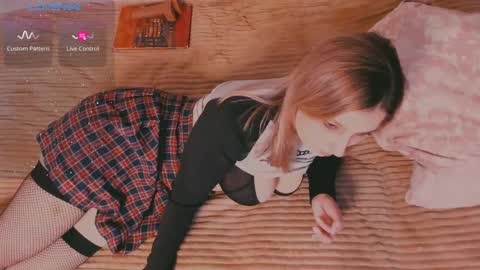 Snapshot of eva_gloss chatting on 03.06.25 Eva online show from 03.06.25