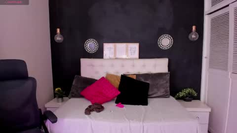 eva_hot_1 online show from 06.04.26